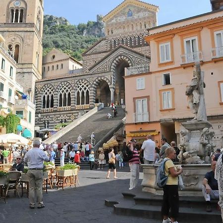 La Piazzetta Hotel Amalfi Buitenkant foto