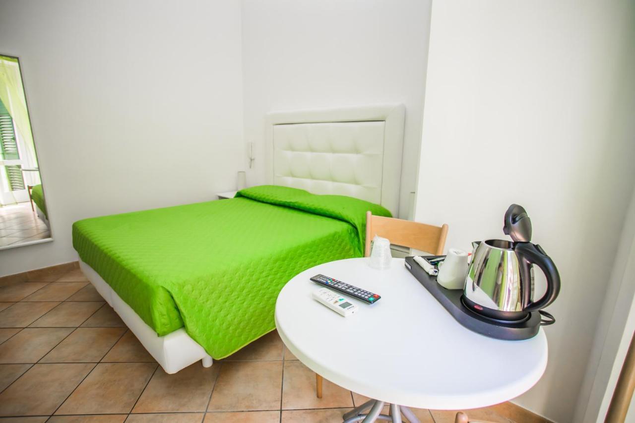 La Piazzetta Hotel Amalfi Buitenkant foto