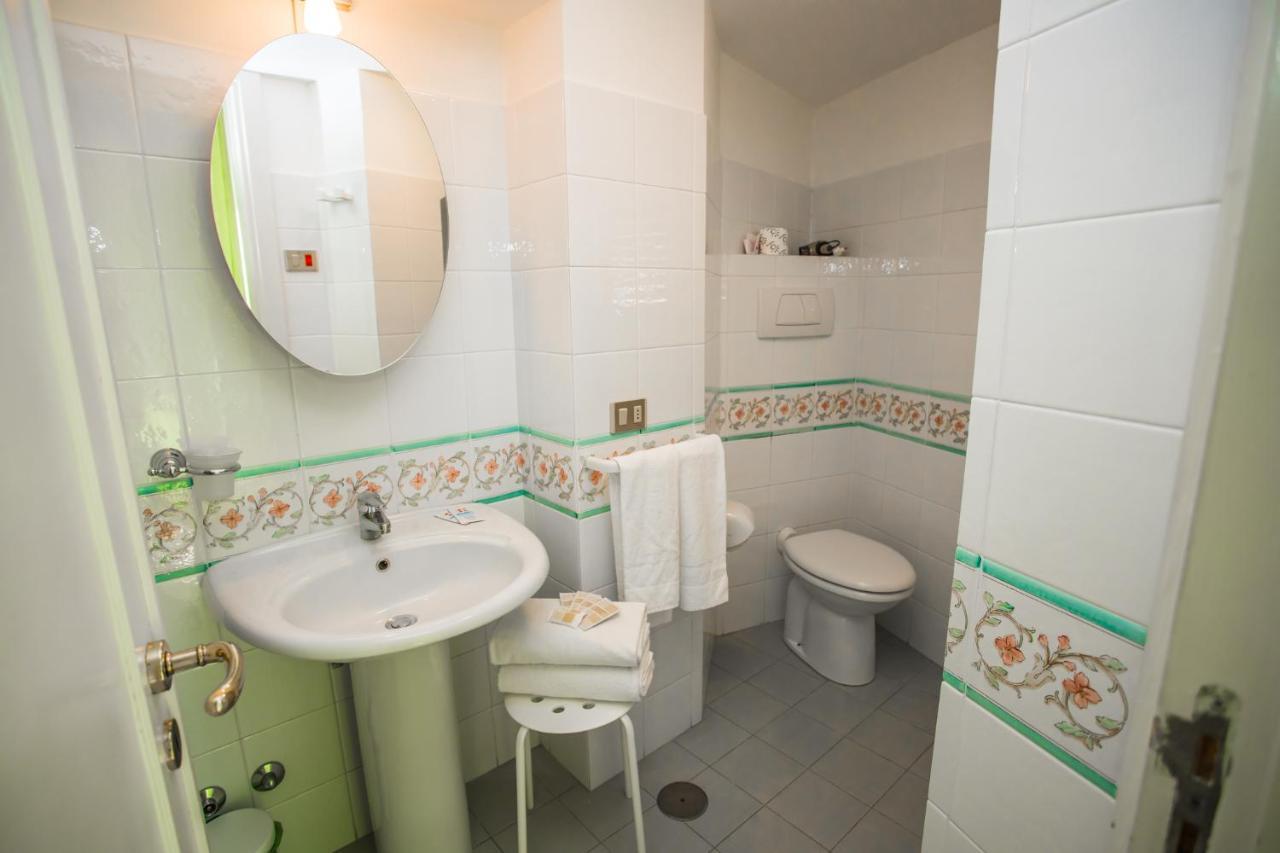 La Piazzetta Hotel Amalfi Buitenkant foto