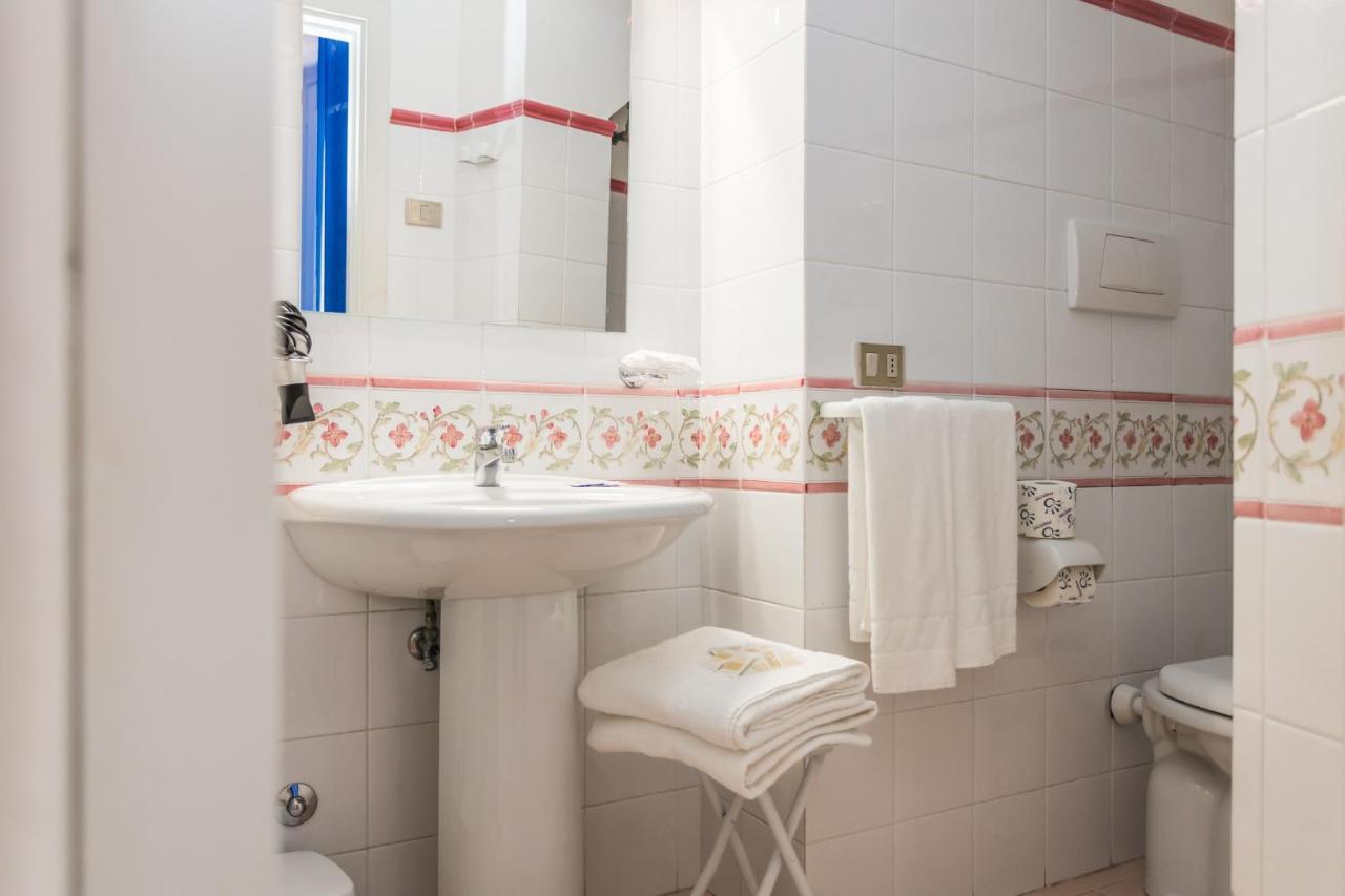 La Piazzetta Hotel Amalfi Buitenkant foto