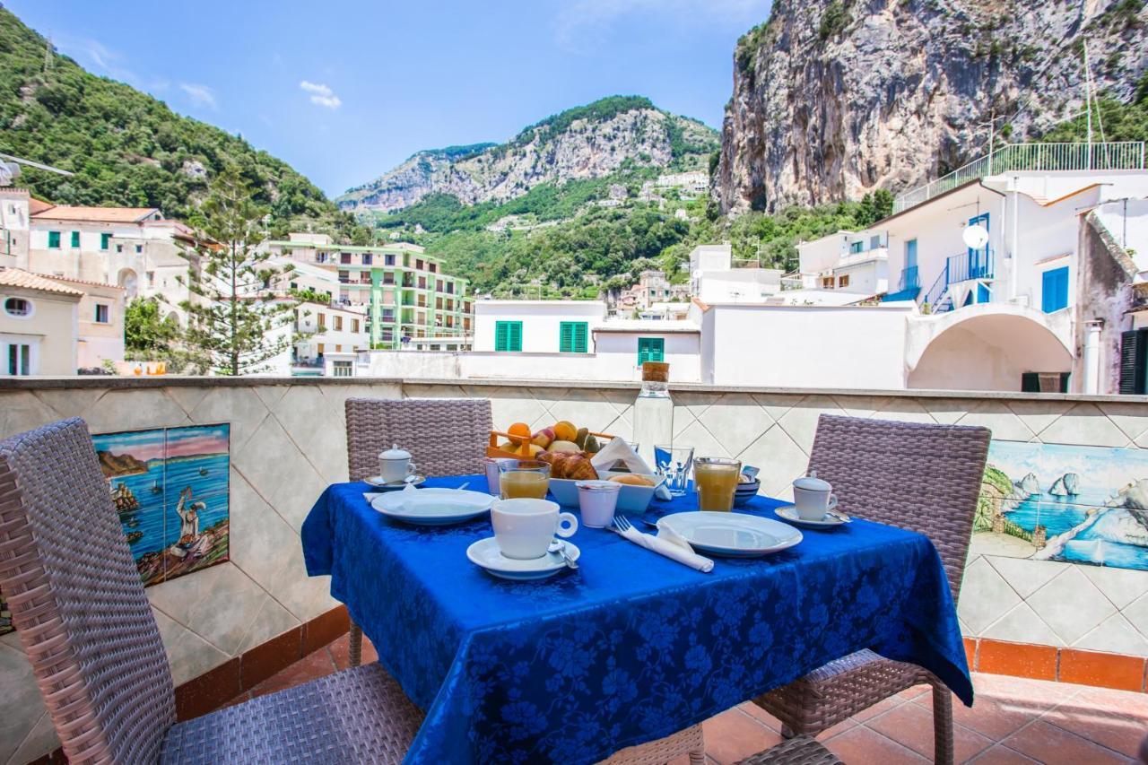 La Piazzetta Hotel Amalfi Buitenkant foto