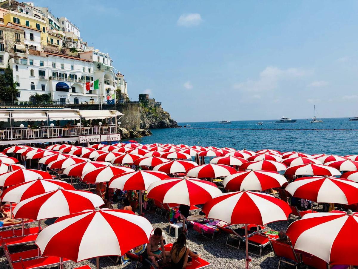 La Piazzetta Hotel Amalfi Buitenkant foto
