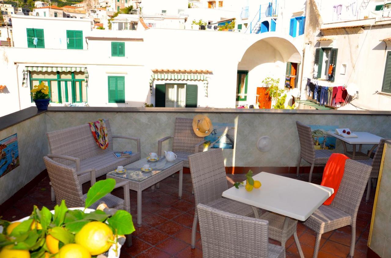 La Piazzetta Hotel Amalfi Buitenkant foto